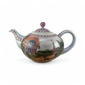 Ashby’s Collector’s Edition Hand-Painted Teapot – Cottage Scene